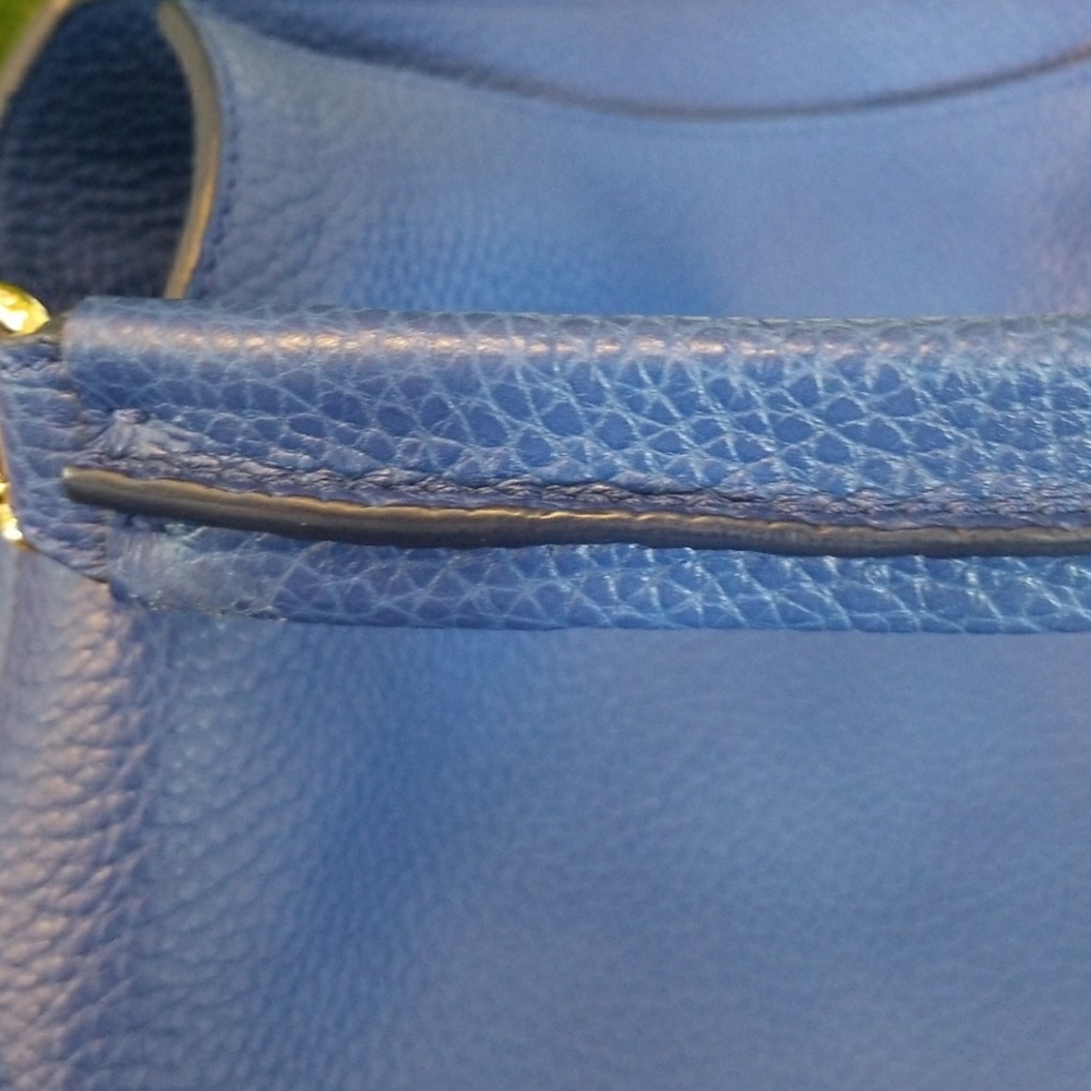 Burberry Cale Hobo Grainy Leather Medium (NWT) - Picture 5 of 6